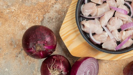 Salpicón de pollo con cebolla morada y zanahoria: receta fácil y económica con los trucos del Chef Oropeza