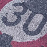 La DGT propondrá aprobar los límites de velocidad a 20 y 30 km/h en ciudad esta misma semana