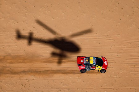 Sébastien Loeb se estrena en 2024 y Carlos Sainz cede terreno con Nasser Al-Attiyah en el Dakar