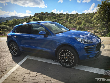 Porsche Macan cuatro cilindros lateral