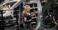 Chrysler: entre los mejores lugares de trabajo para mujeres hispanas en EU