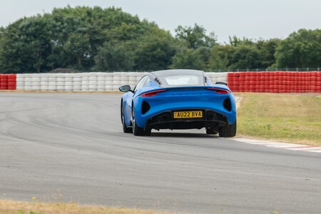 Lotus Emira 2022 Prueba 067