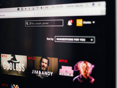 Las descargas ilegales y las cuentas compartidas cuestan a Netflix 192 millones de dólares, asegura un estudio