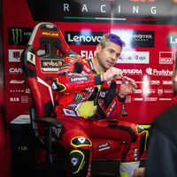 Álvaro Bautista no se libra de los lastres. Su Ducati seguirá pesando más que las demás en Superbikes en 2025 