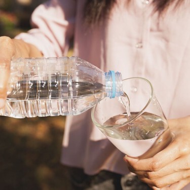 Alerta alimentaria en agua mineral de España por la presencia de la bacteria Pseudomonas aeruginosa 