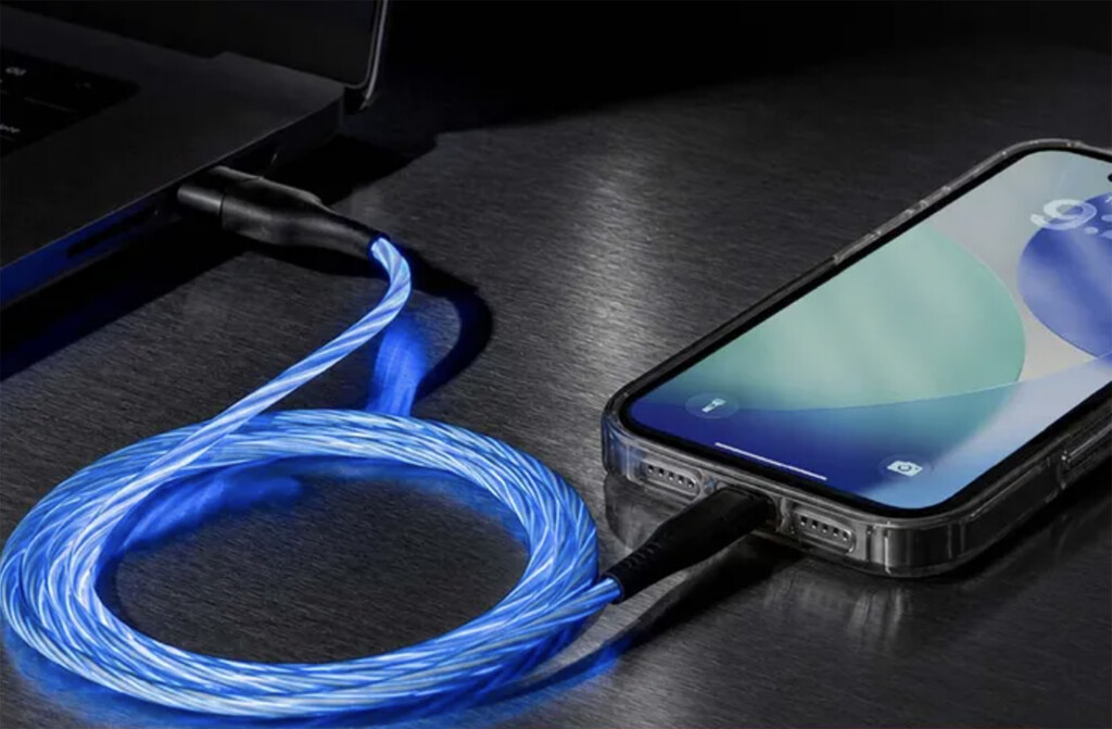Este sistema aprovecha los cables USB que todos tenemos en casa para convertirlos en luces LED ambientales 