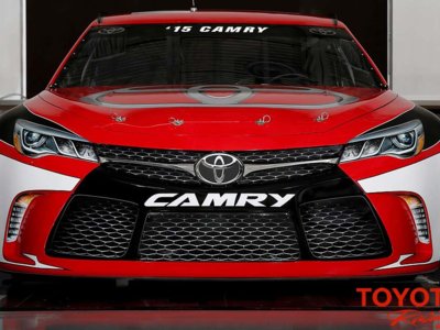 Esto es lo que le hicieron al Toyota Camry para que ganara la NASCAR 