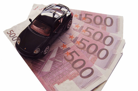Plan 2000E: 2.000 euros de ayuda para la compra de un coche nuevo, ¿dónde está la trampa?