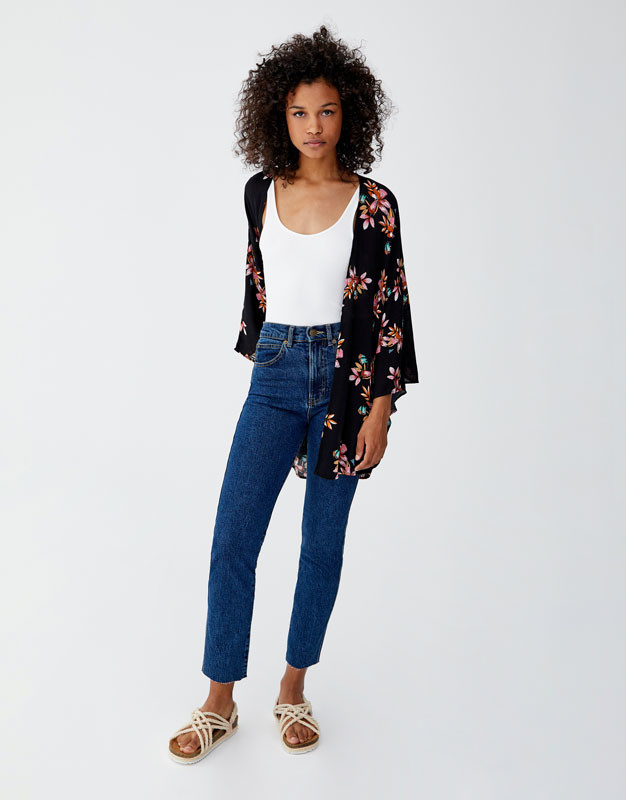 Kimono Flores Pullandbear