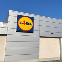 Hemos encontrado en Lidl el toallero eléctrico barato con el que acabar con el principal problema en el baño durante el invierno