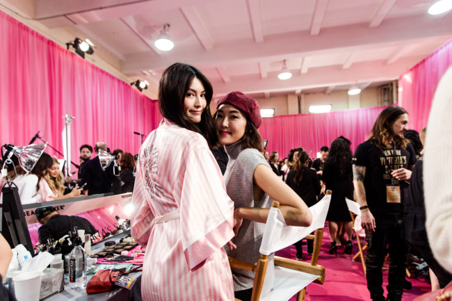 Chriselle Lim Backstage Victoria Secret 1