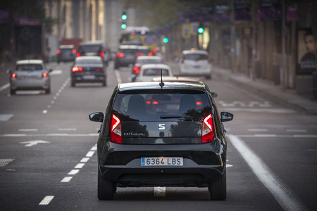 SEAT Mii Electric trasera