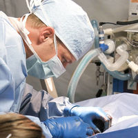 El riesgo de cotizar por la base mínima, una enfermedad grave te lleva a la ruina 