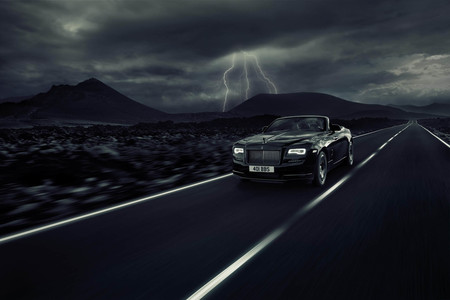 Rolls-Royce Dawn Black Badge, el nuevo "deportivo" de la marca de lujo inglesa