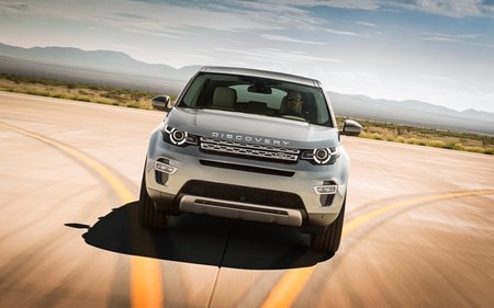 landrover-discovery-sport-2015-650-15.jpg