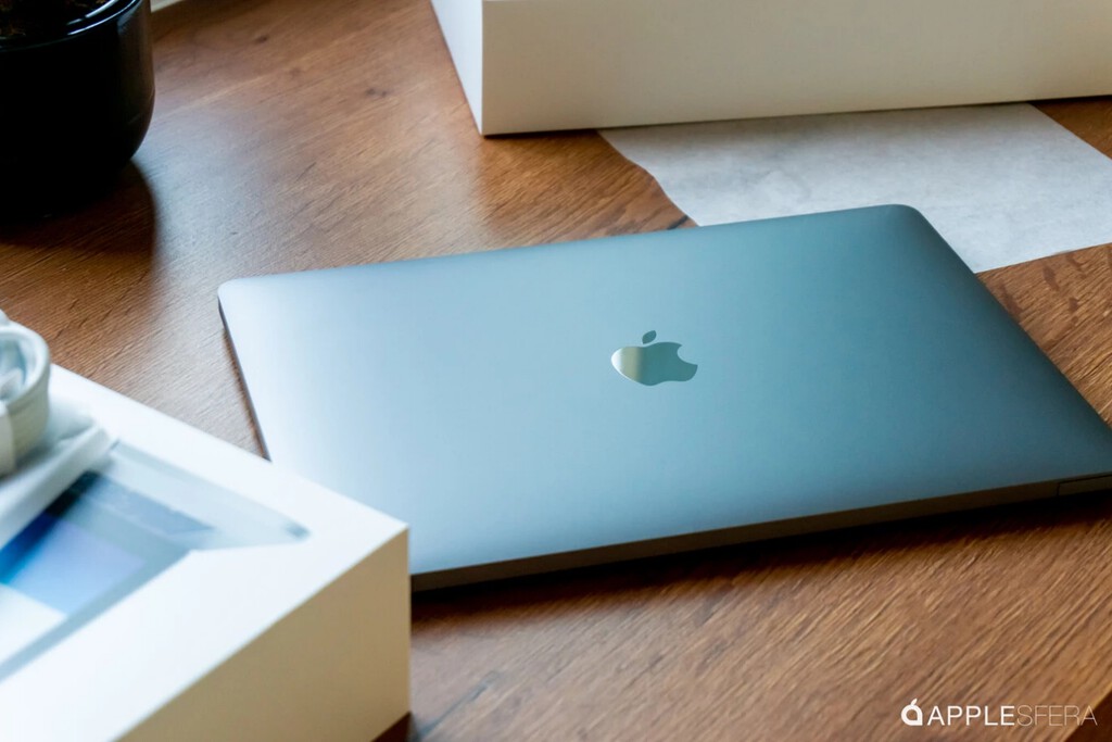 La crisis de las memorias augura un frenazo en las ventas de portátiles para 2026. Pero Apple se ha guardado tres ases en la manga 