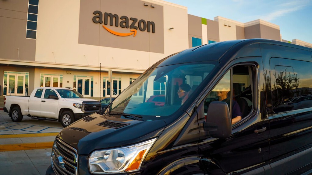 Amazon creció tanto con la pandemia que sobredimensionó sus almacenes: ahora se tiene que librar de ellos