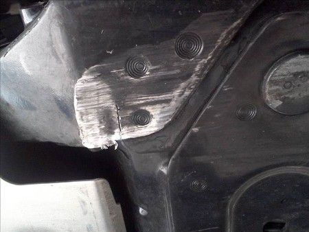 Crack In Non Serviced Part 2126bd55564aa7b3130008c99b2f52b1a69d033c