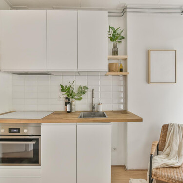 Parece de Ikea, pero está en Lidl: el mueble auxiliar por menos de 80 euros que se convierte en isla de cocina o mesa de comedor