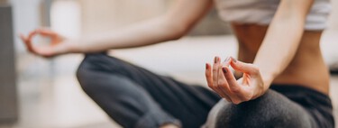 La postura de yoga que funciona como 100 abdominales, es ideal para tener el vientre plano, fomenta la concentración y rebaja el estrés 