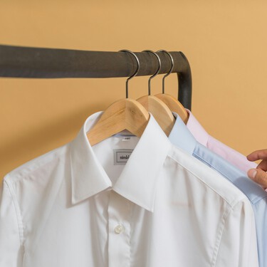 Dile adiós a las manchas amarillentas de sudor con un producto tan simple que ya tienes en el botiquín de tu casa