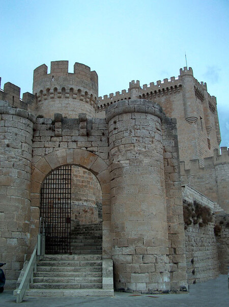 Castillopenafiel2