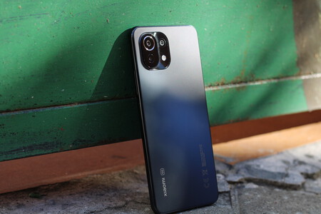 Uno de los teléfonos Xiaomi más equilibrados tira su precio en Amazon: panel AMOLED a 90Hz y 5G con descuentazo