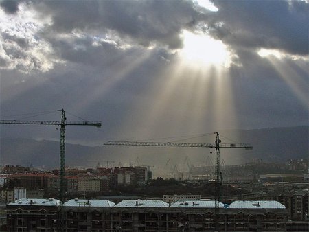 ¿Por qué la gente solitaria cree más en Dios?