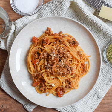 Espaguetis con carne picada y tomate, una receta de supervivencia que puede ser deliciosa 