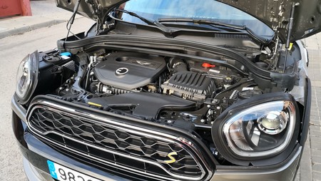 Mini Cooper S E Countryman All4 47