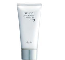 Sobre la Creamy Soap step 2 de Kanebo
