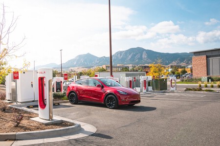 Tesla Cargadores 7