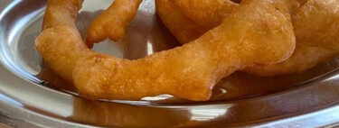Siempre que bajo a Málaga y desayuno cerca del Mercado de Atarazanas voy a por estos tejeringos de una churrería que lleva 20 años funcionando