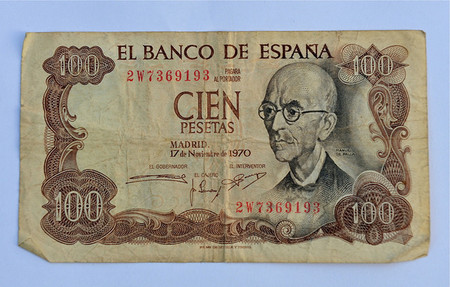 A los españoles nos cuesta deshacernos de las pesetas