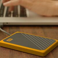 ¿Buscas disco duro SSD portable? El Western Digital My Passport Go de 2 TB está a precio mínimo en Amazon por 216 euros
