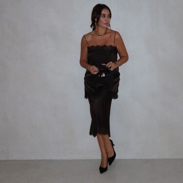 Todas las faldas midi que serán tendencia la primavera 2026 por menos de 25 euros en las segundas rebajas de Zara