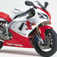 La Yamaha R1 va a cumplir 25 años y lo quiere celebrar con más potencia y nueva decoración 