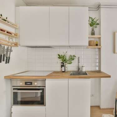 El carrito de cocina más vendido de Ikea: sirve como isla y como mesa auxiliar para tus cenas 
