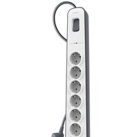 Amazon rebaja la regleta de protección contra sobretensiones de seis tomas Belkin a 20,21 euros 