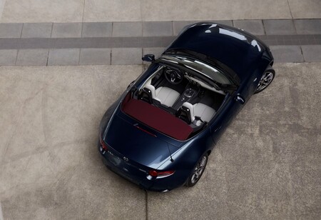 El Mazda MX-5 recibe un soplo de aire fresco con una versión especial: el MX-5 Blue & Red Edition, y ya tiene precio