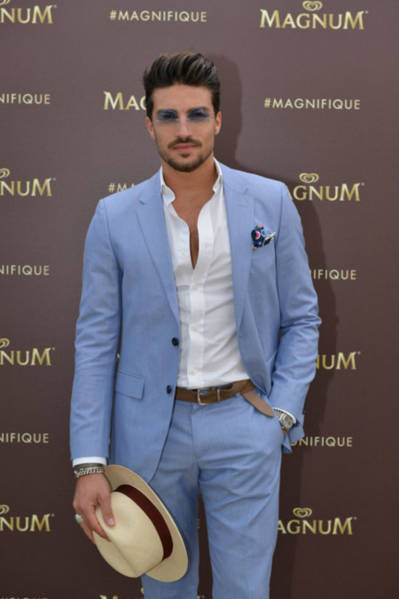 ¿Cómo hay que ir vestido al Festival de Cannes si eres un común de los mortales? Mariano di Vaio ha estado y nos lo muestra