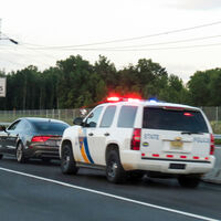 Ya sabemos lo que pasa cuando obligan a la policía a multar con criterio: dejan de multar y aumentan las muertes en accidentes de tráfico