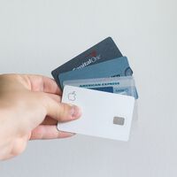 Un texto de ciencia ficción económica ha hundido a Visa y Mastercard en bolsa. La razón es más inquietante que el propio relato