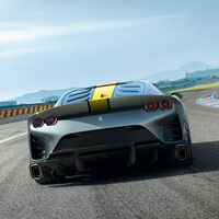 ¡Brutal! El nuevo Ferrari 812 Competizione es el Ferrari con el V12 más potente de la historia y viene con versión Targa