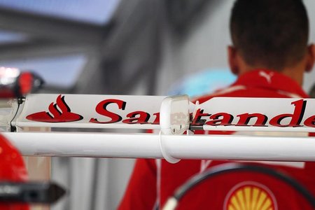 El Santander amplía su compromiso con Ferrari