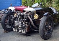 Una de Three Wheelers, abuelos y el nuevo Mog