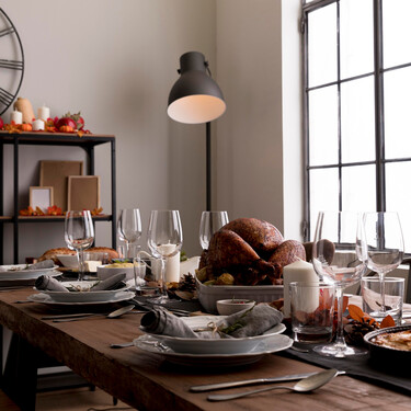 Ikea acaba de rebajar una de las mesas extensibles más bonitas de su catálogo ideal para familias grandes en espacios pequeños 