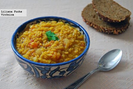 Dhal fácil de lentejas rojas. Receta saludable