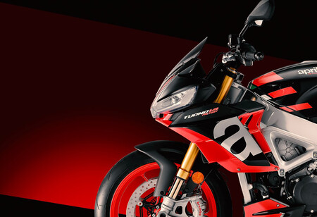 Aprilia Tuono V4 2021