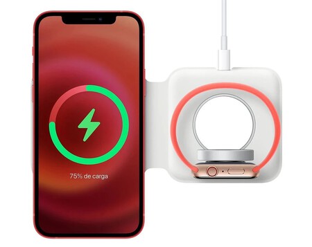 iPhone y Apple Watch recargándose en el MagSafe Duo